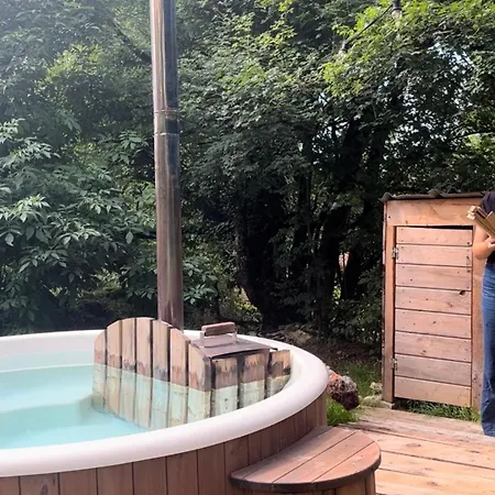 Les De Julie אתר קמפינג Lissac et Mouret