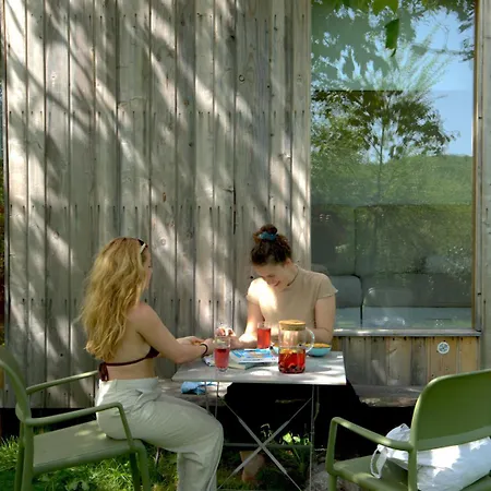 Les De Julie * Lissac et Mouret