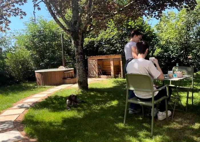 Camping Les De Julie